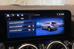 musta Mercedes-Benz EQA 2025 kuva 31.