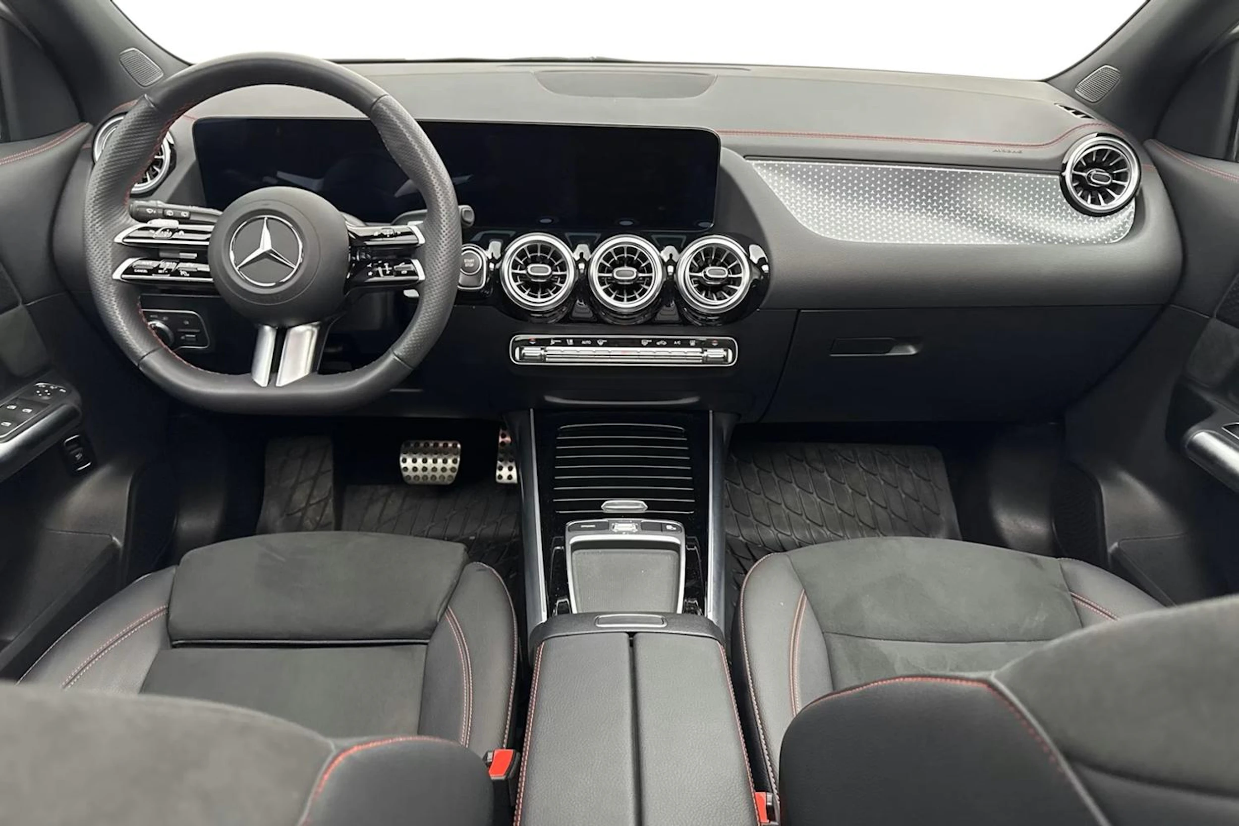 valkoinen Mercedes-Benz EQA 2025 kuva 6.