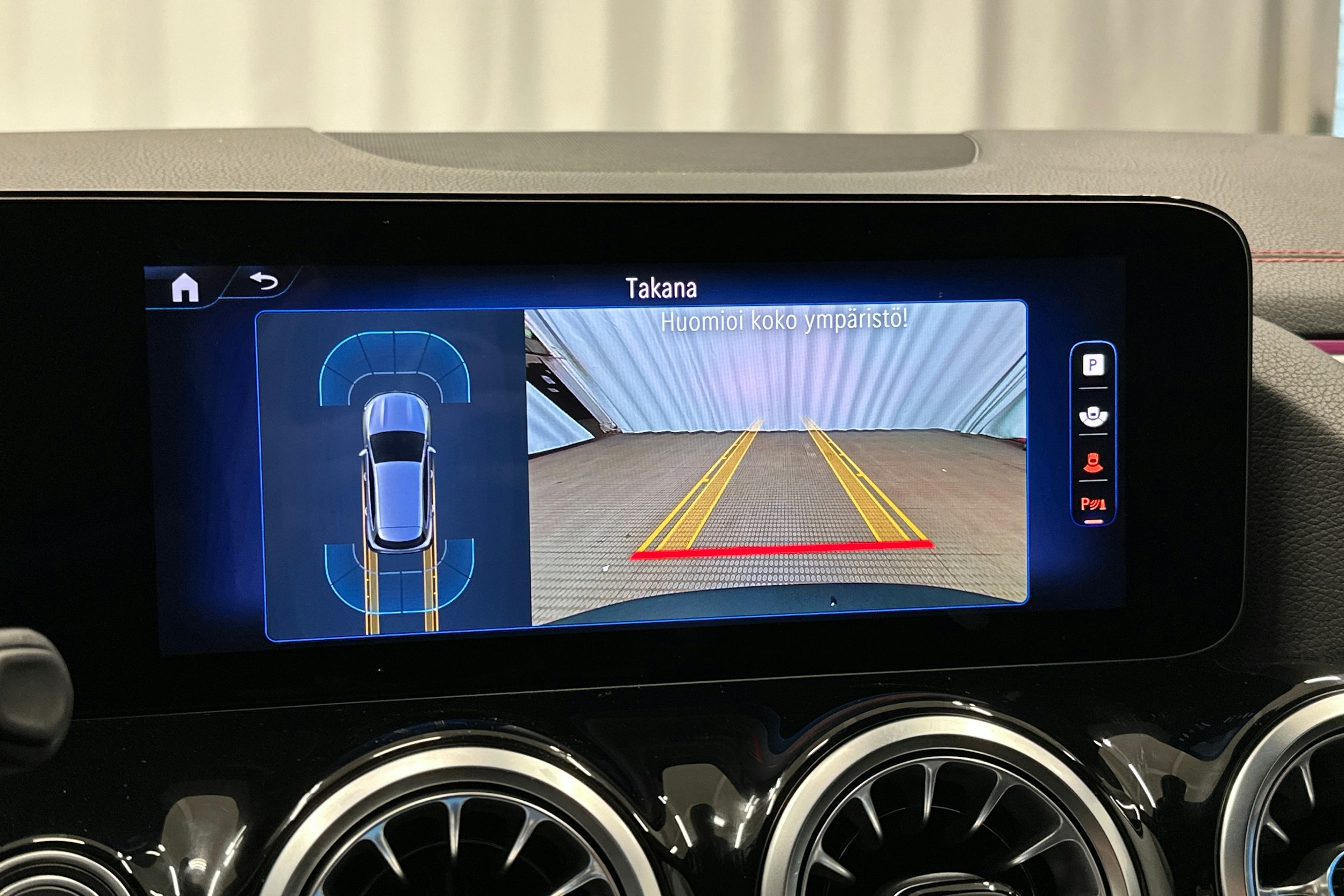valkoinen Mercedes-Benz EQA 2025 kuva 31.