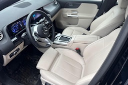 musta Mercedes-Benz EQA 2025 kuva 3.