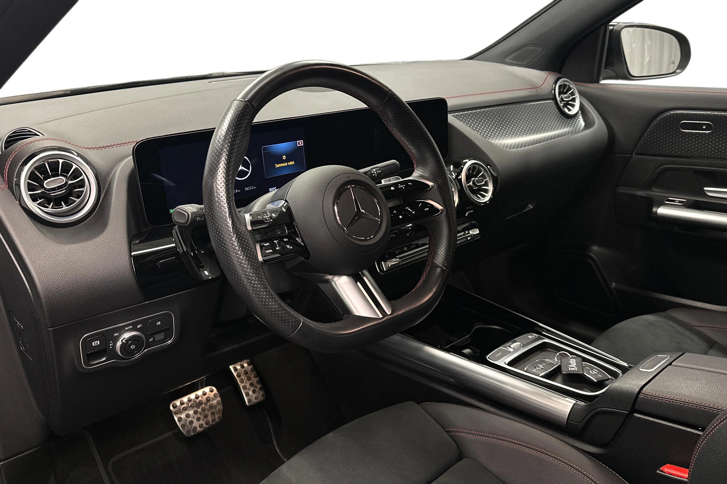 musta Mercedes-Benz EQA 2025 kuva 6.