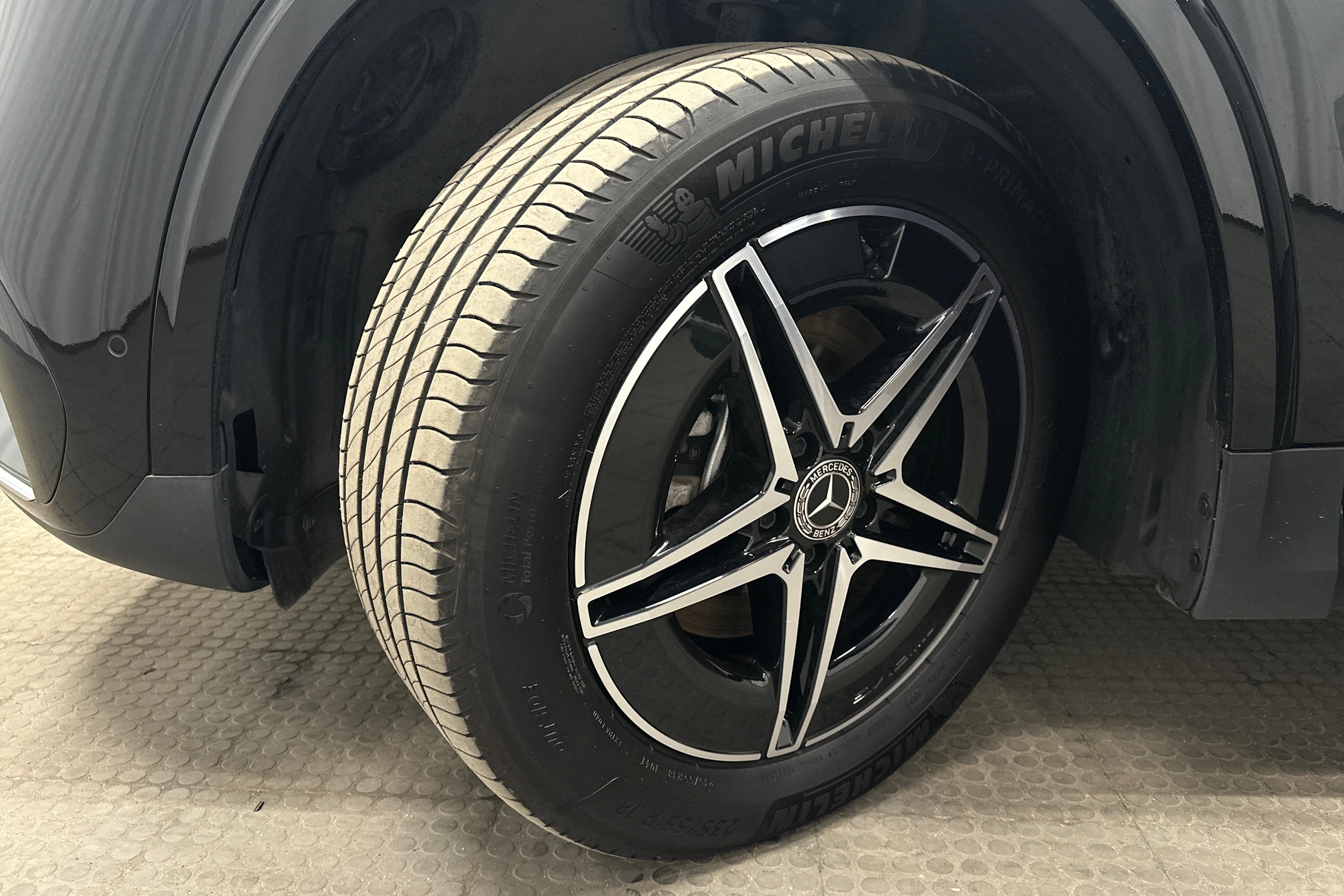 musta Mercedes-Benz EQA 2025 kuva 10.