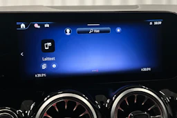musta Mercedes-Benz EQA 2025 kuva 19.