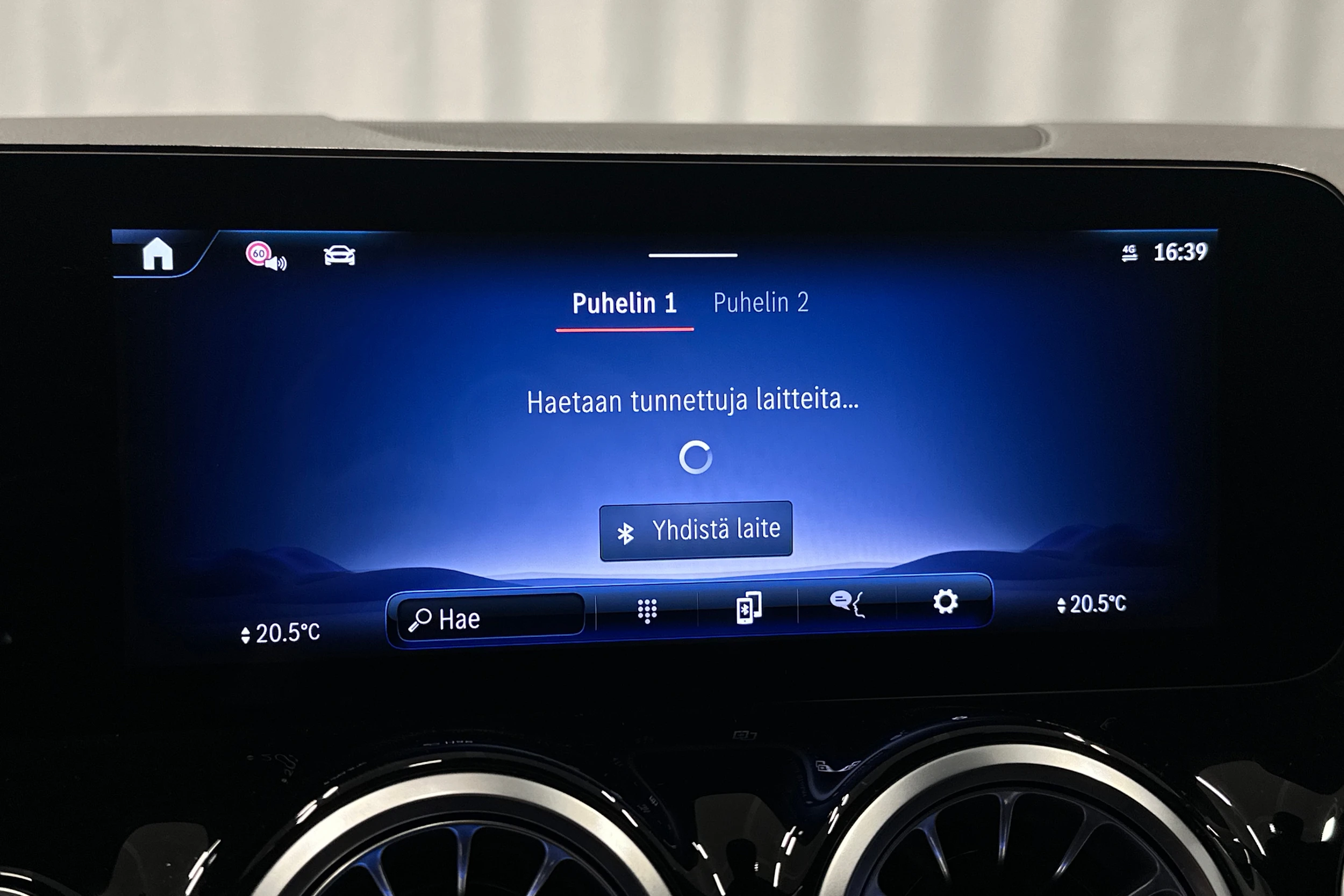 musta Mercedes-Benz EQA 2025 kuva 21.