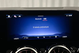 musta Mercedes-Benz EQA 2025 kuva 23.