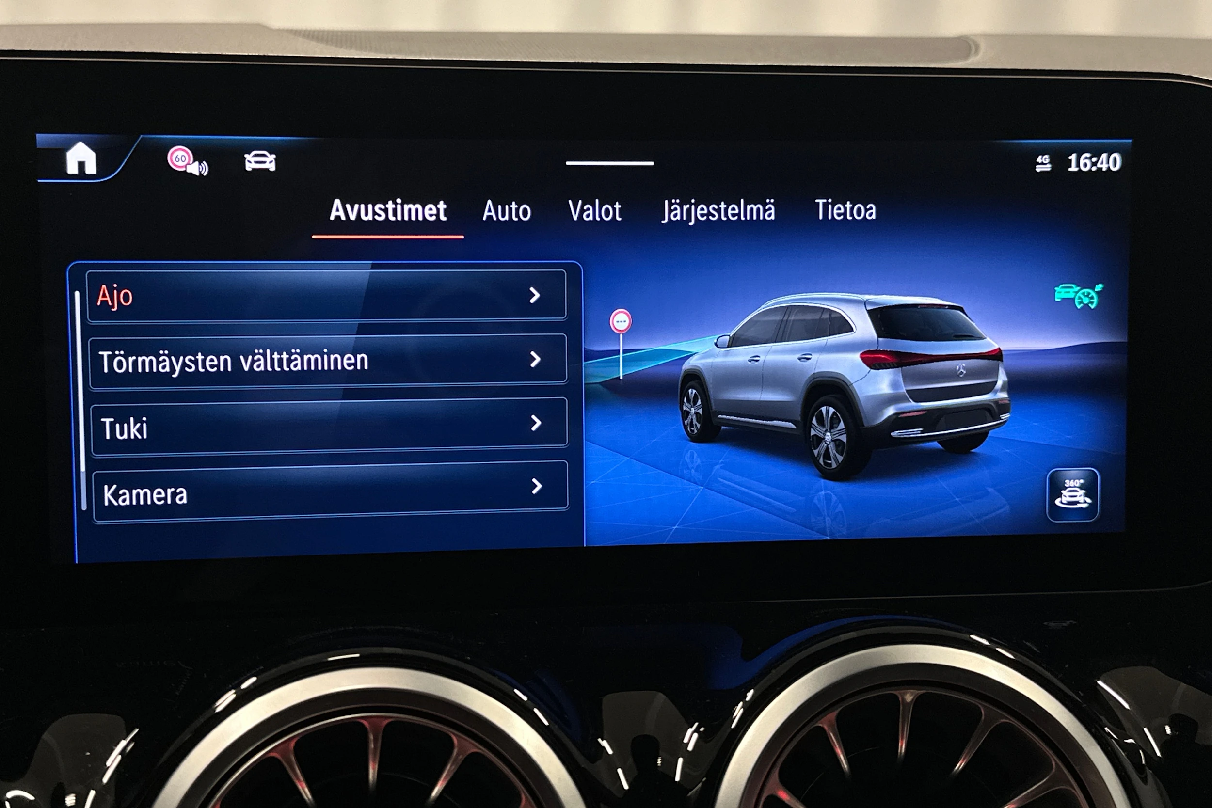 musta Mercedes-Benz EQA 2025 kuva 26.