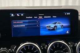 musta Mercedes-Benz EQA 2025 kuva 28.
