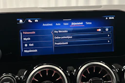 musta Mercedes-Benz EQA 2025 kuva 29.