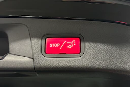 musta Mercedes-Benz EQA 2025 kuva 41.