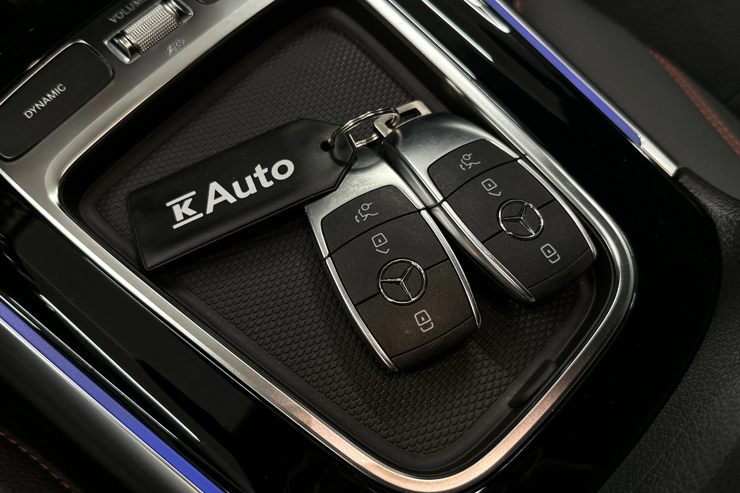musta Mercedes-Benz EQA 2025 kuva 42.