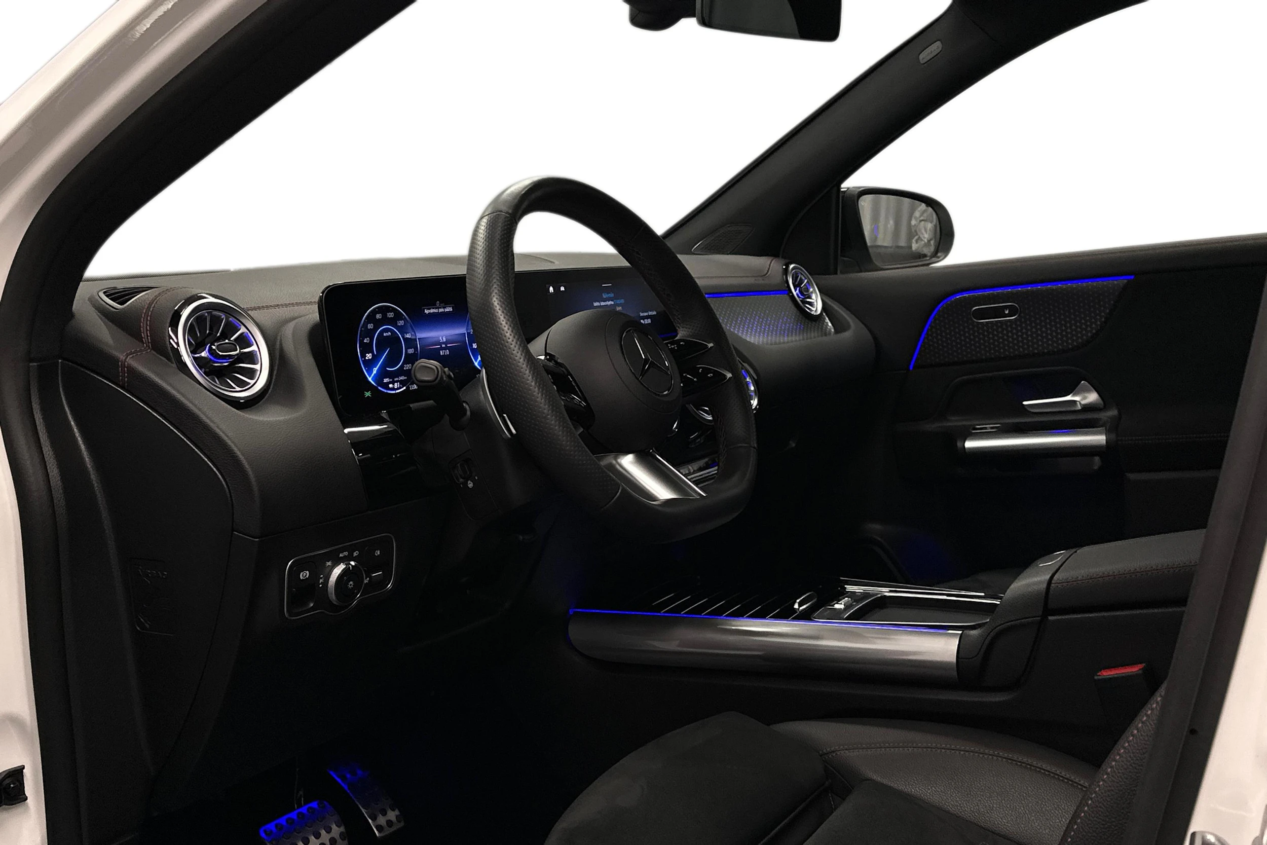 valkoinen Mercedes-Benz EQA 2025 kuva 8.