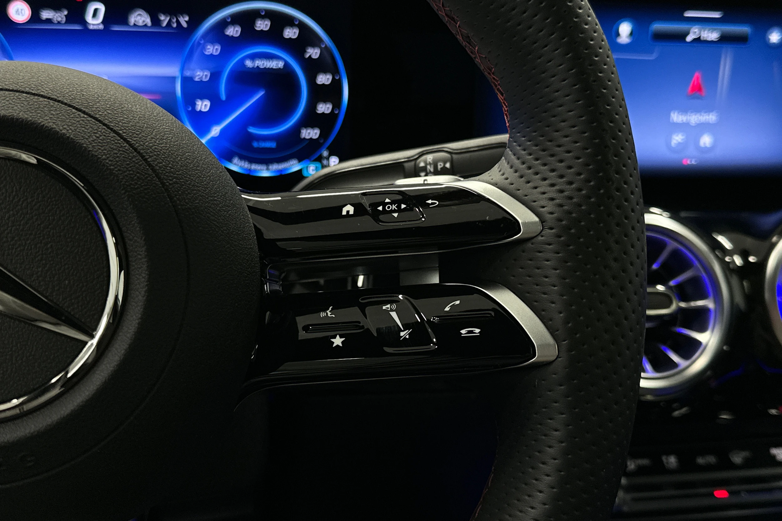 valkoinen Mercedes-Benz EQA 2025 kuva 16.