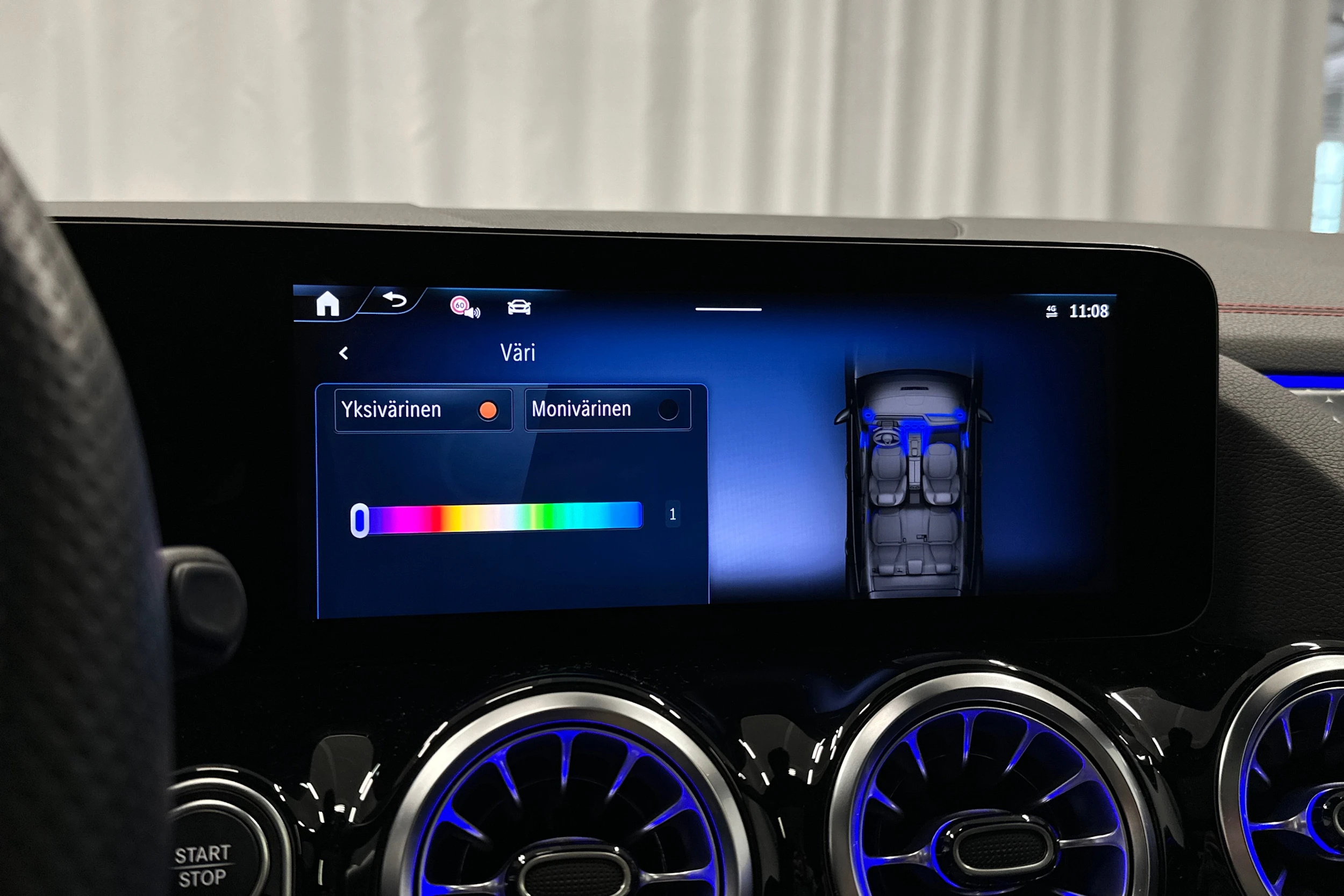 valkoinen Mercedes-Benz EQA 2025 kuva 21.