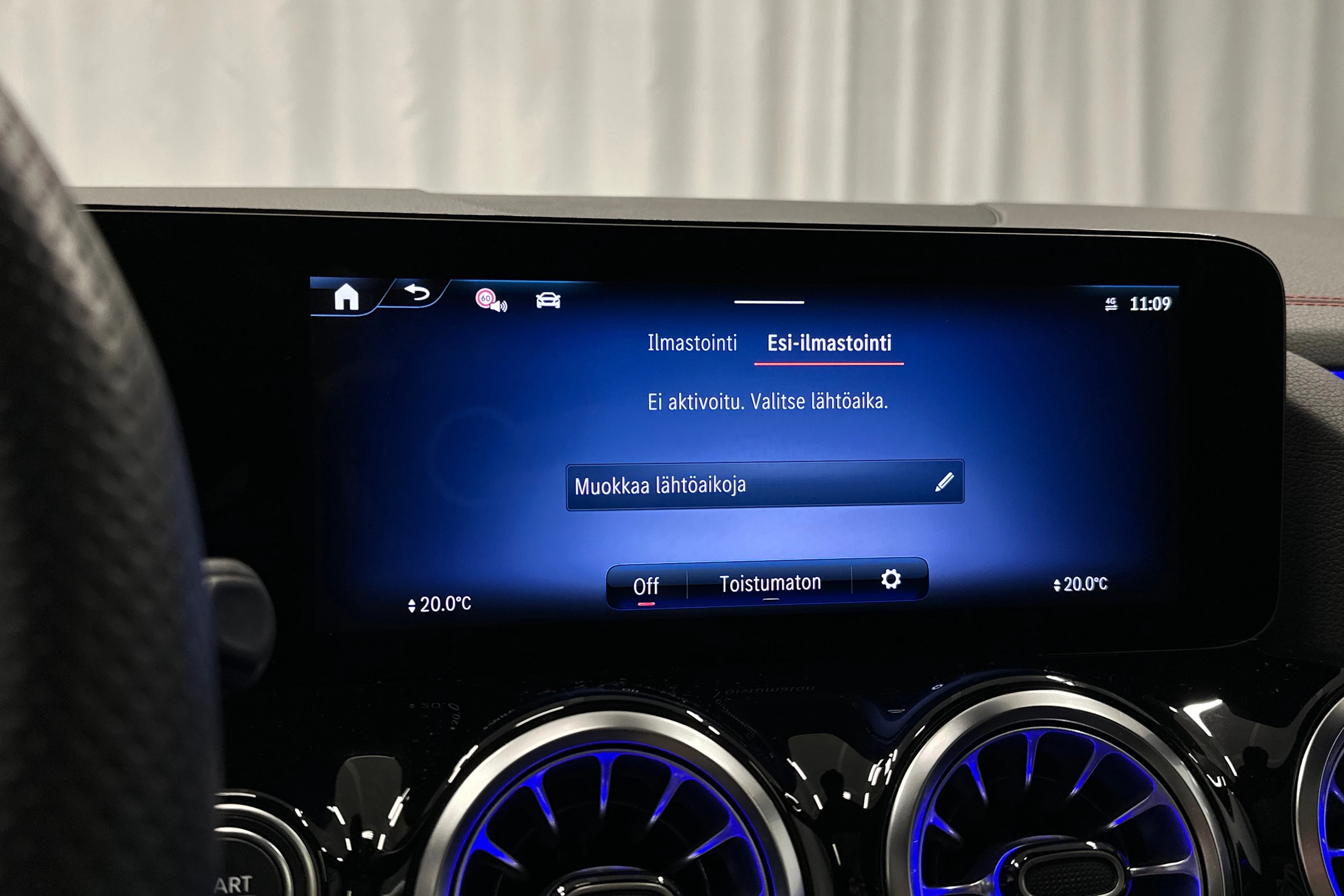 valkoinen Mercedes-Benz EQA 2025 kuva 26.
