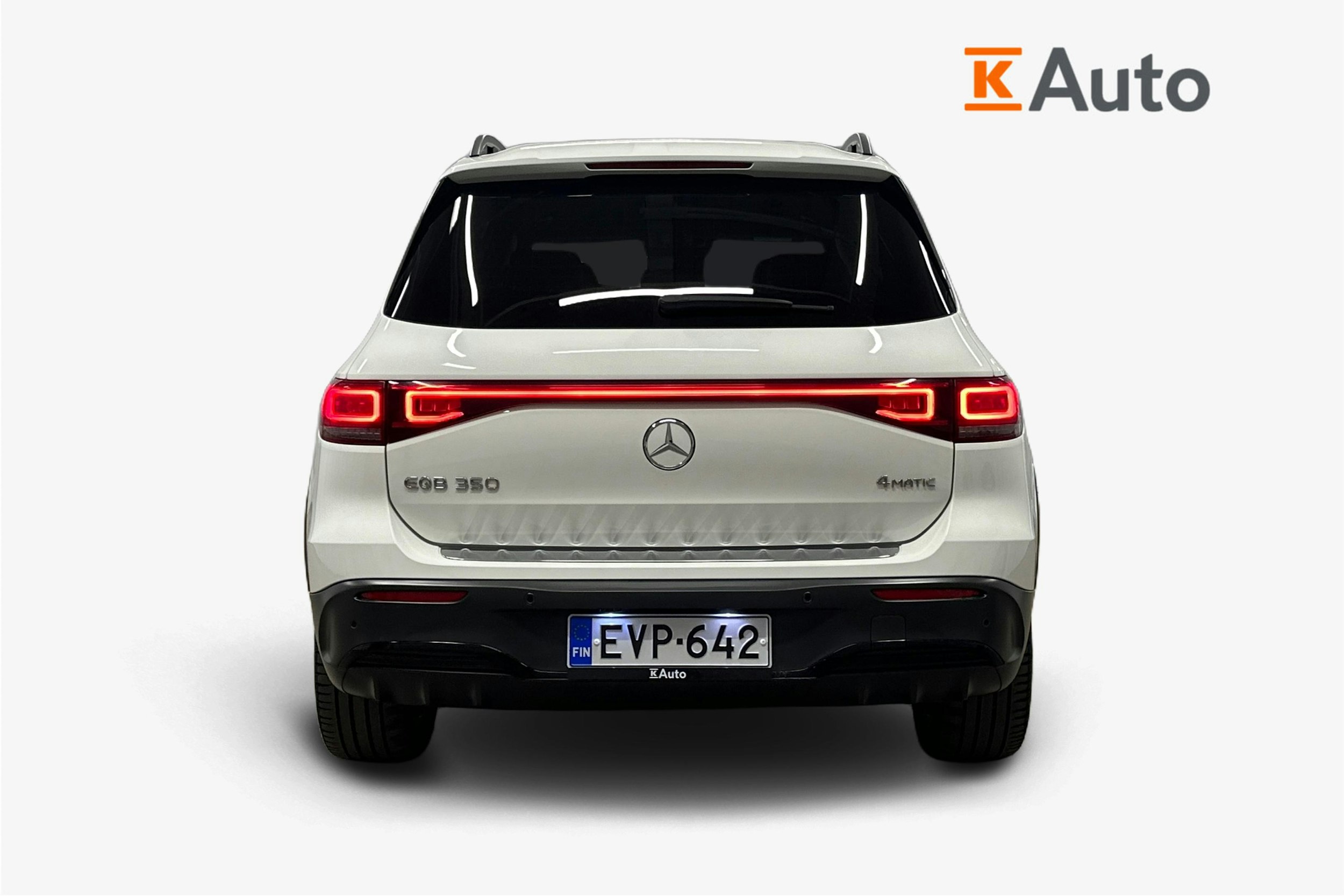 valkoinen Mercedes-Benz EQB 2022 kuva 3.