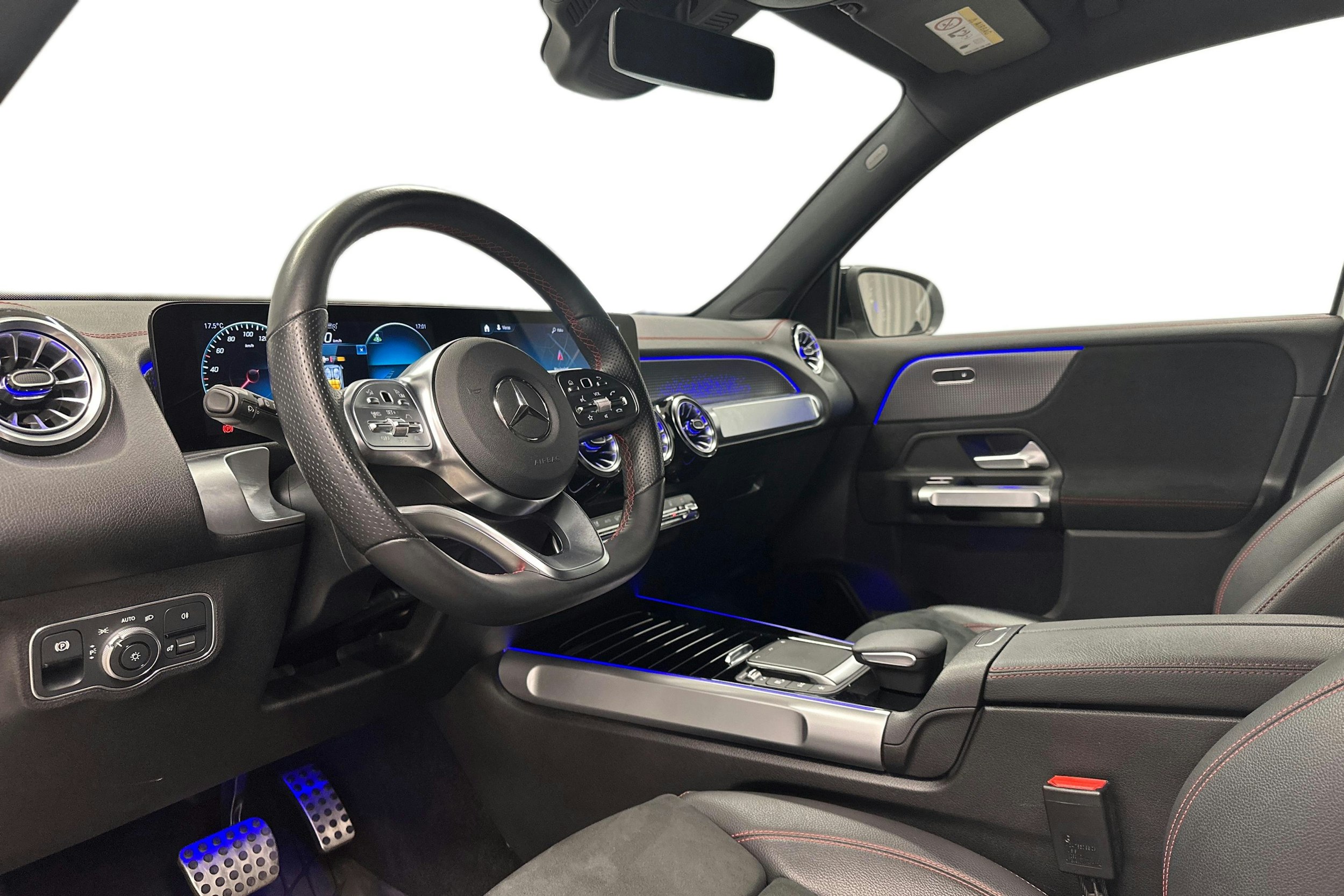 valkoinen Mercedes-Benz EQB 2022 kuva 7.