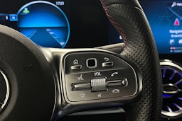valkoinen Mercedes-Benz EQB 2022 kuva 21.
