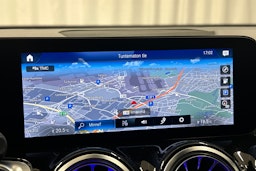 valkoinen Mercedes-Benz EQB 2022 kuva 23.