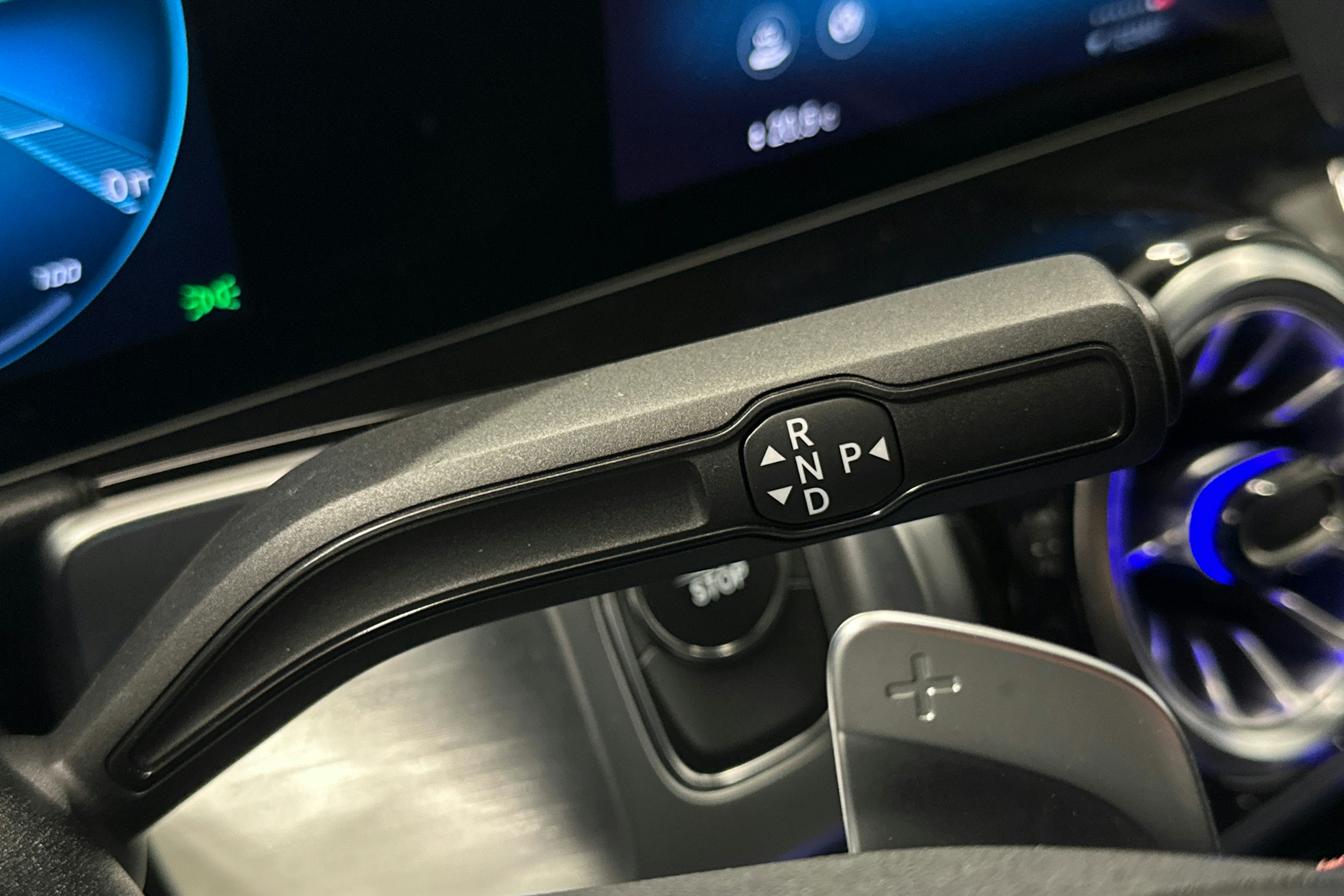 valkoinen Mercedes-Benz EQB 2022 kuva 31.