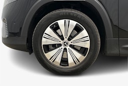 musta Mercedes-Benz EQB 2022 kuva 11.