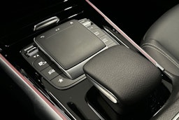 musta Mercedes-Benz EQB 2022 kuva 21.