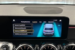 musta Mercedes-Benz EQB 2022 kuva 28.