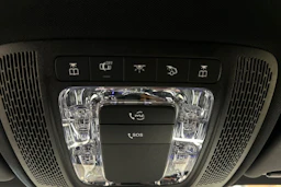 harmaa Mercedes-Benz EQB 2023 kuva 30.