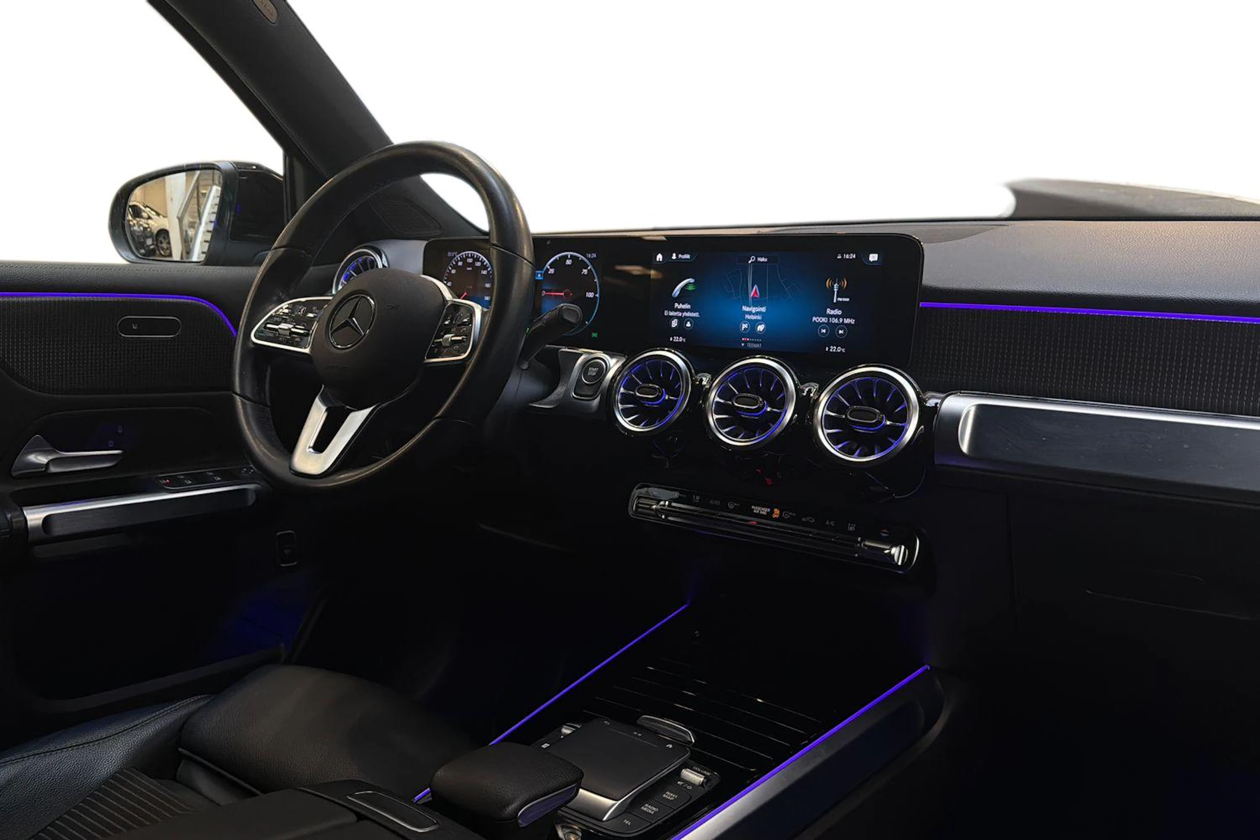 musta Mercedes-Benz EQB 2022 kuva 7.