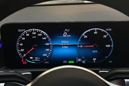 musta Mercedes-Benz EQB 2022 kuva 12.