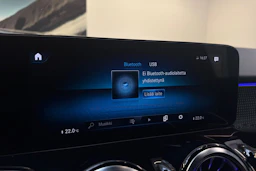 musta Mercedes-Benz EQB 2022 kuva 17.