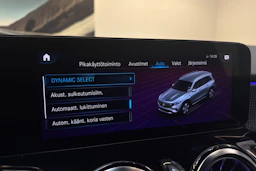 musta Mercedes-Benz EQB 2022 kuva 21.
