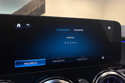musta Mercedes-Benz EQB 2022 kuva 26.