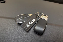 musta Mercedes-Benz EQB 2022 kuva 34.