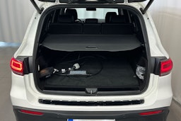 valkoinen Mercedes-Benz EQB 2022 kuva 14.