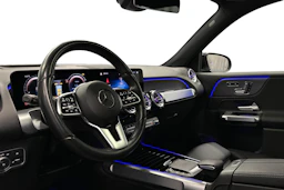 musta Mercedes-Benz EQB 2022 kuva 8.