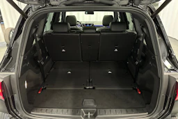 musta Mercedes-Benz EQB 2022 kuva 16.