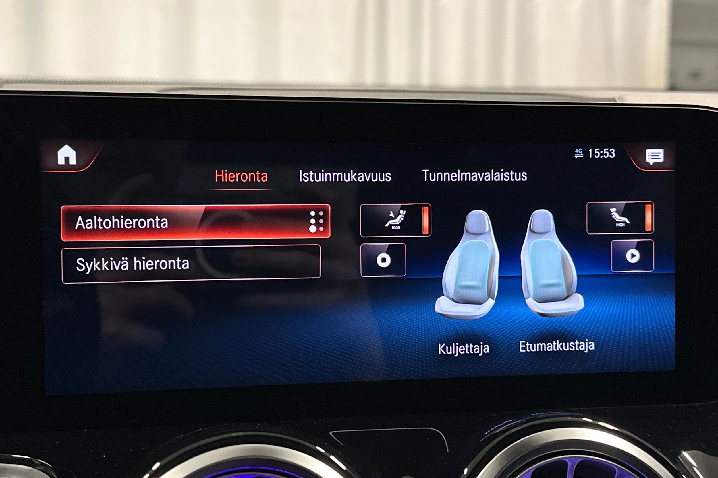 musta Mercedes-Benz EQB 2022 kuva 29.