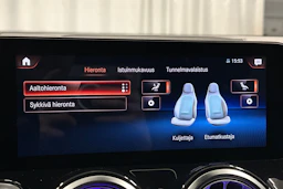 musta Mercedes-Benz EQB 2022 kuva 29.