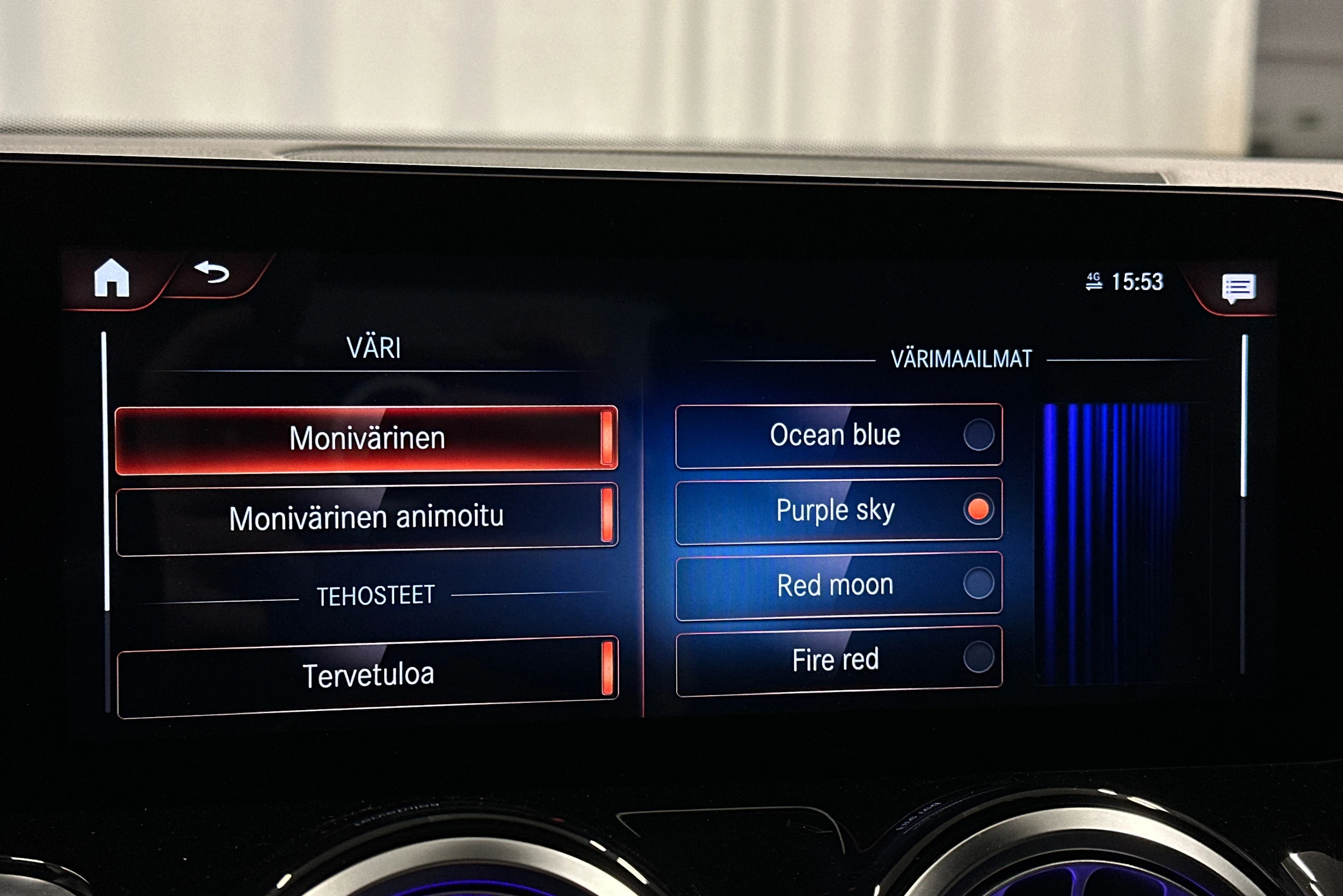 musta Mercedes-Benz EQB 2022 kuva 30.