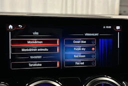 musta Mercedes-Benz EQB 2022 kuva 30.