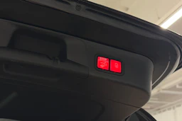 musta Mercedes-Benz EQB 2023 kuva 16.