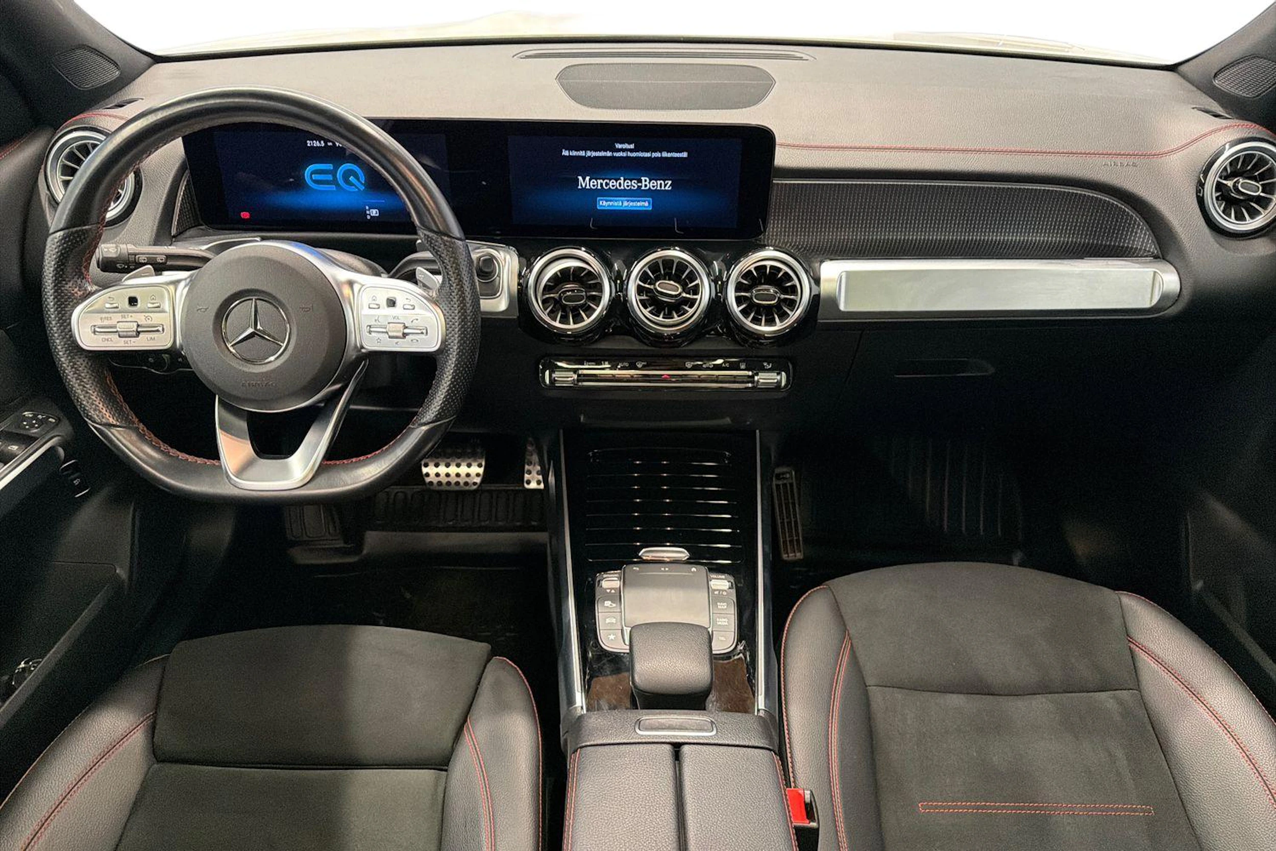 valkoinen Mercedes-Benz EQB 2023 kuva 9.