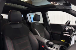 valkoinen Mercedes-Benz EQB 2023 kuva 28.