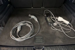 valkoinen Mercedes-Benz EQB 2023 kuva 31.