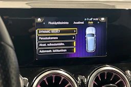 Musta Mercedes-Benz EQB 2023 kuva 20.