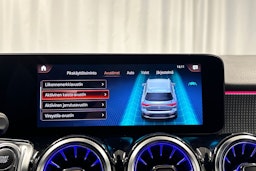 sininen Mercedes-Benz EQB 2023 kuva 25.