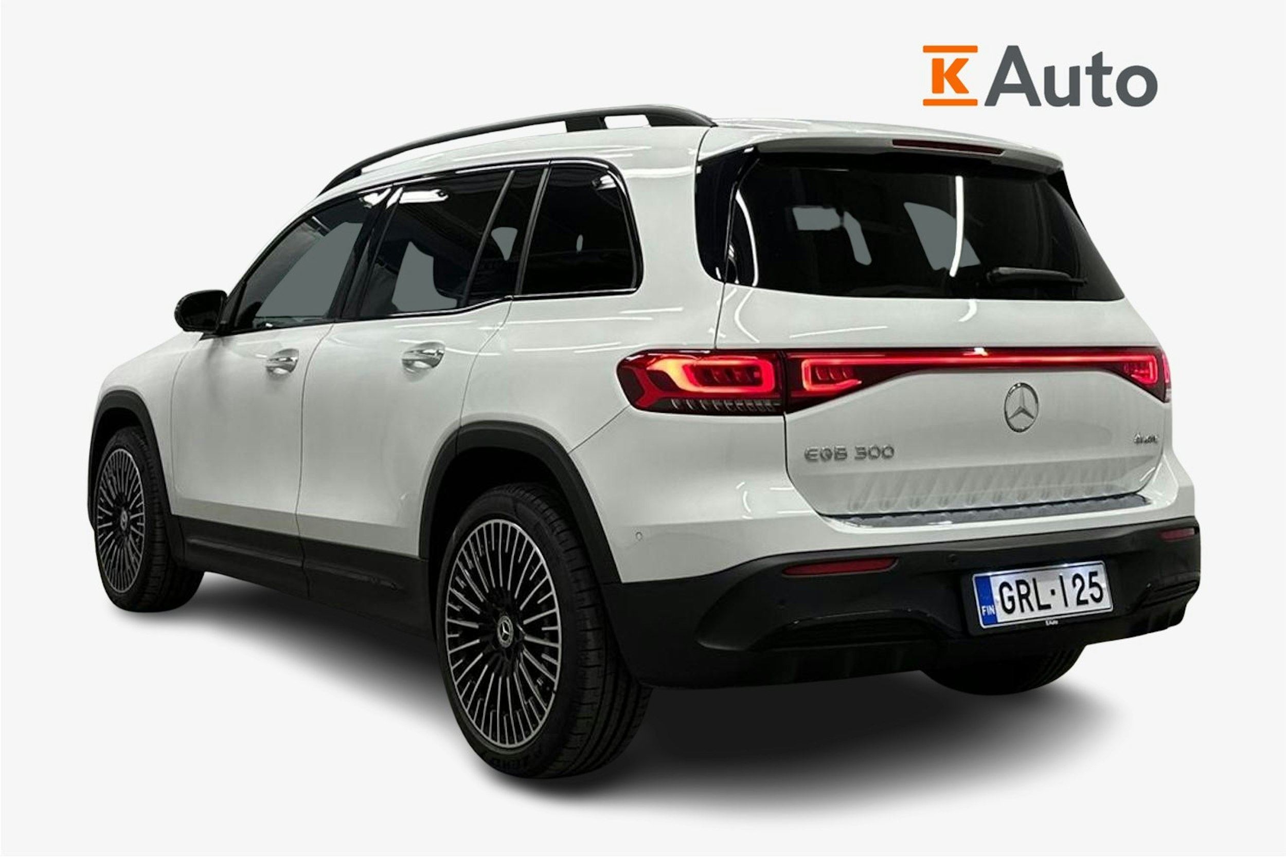 valkoinen Mercedes-Benz EQB 2023 kuva 2.