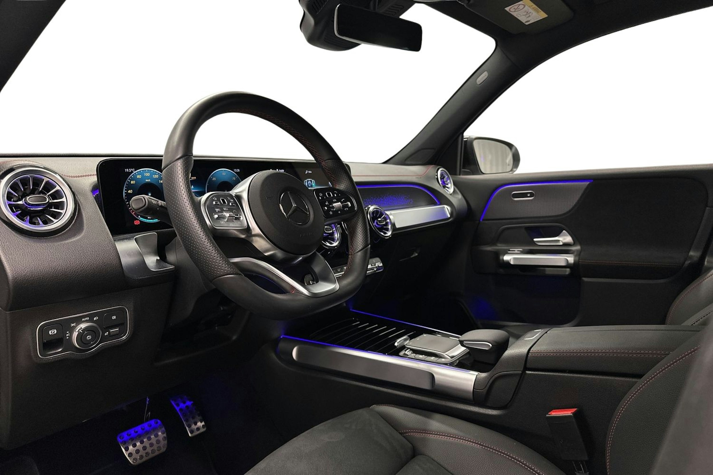 valkoinen Mercedes-Benz EQB 2023 kuva 7.