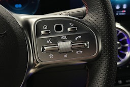 valkoinen Mercedes-Benz EQB 2023 kuva 21.
