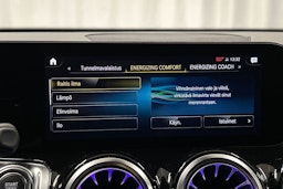 valkoinen Mercedes-Benz EQB 2023 kuva 29.